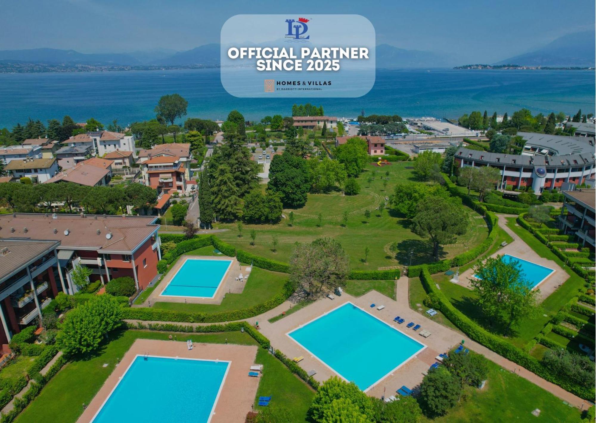 Desenzanoloft Official Partner Marriott Homes & Villas - Dolce Vita With Garden And Pools Десенцано дел Гарда Екстериор снимка